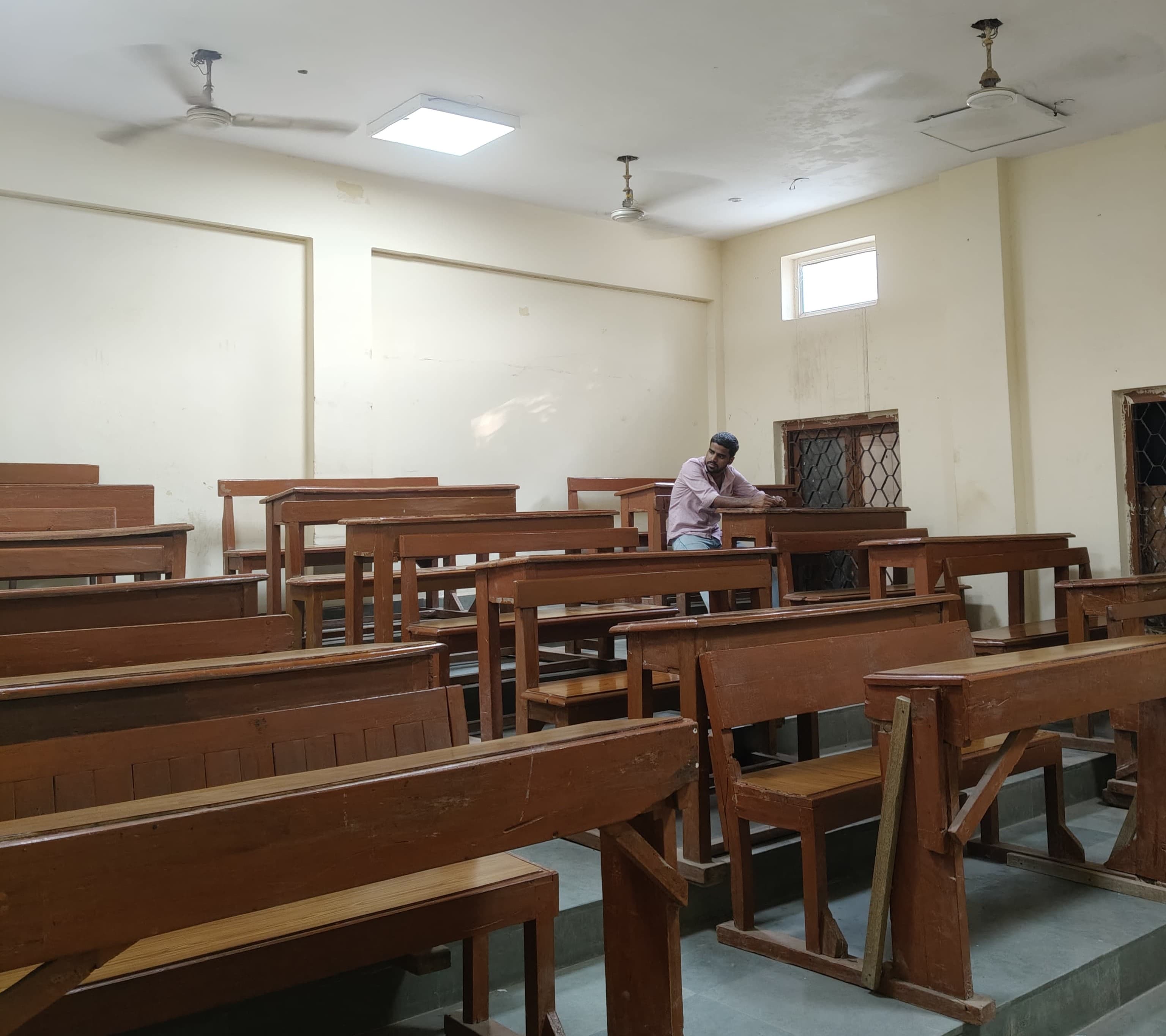 Deshbandhu College Academic photo 14